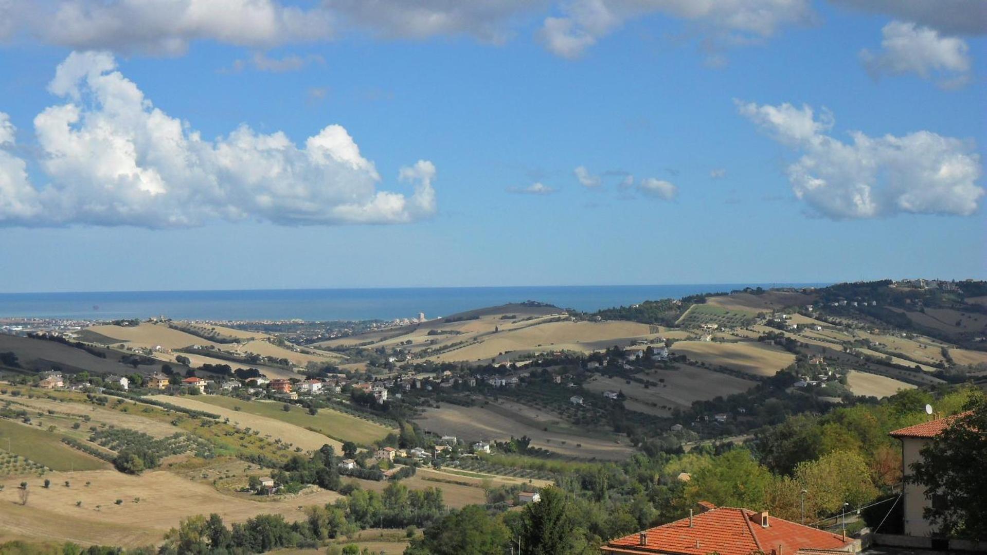 B&B Le Terrazze Fermo Bagian luar foto